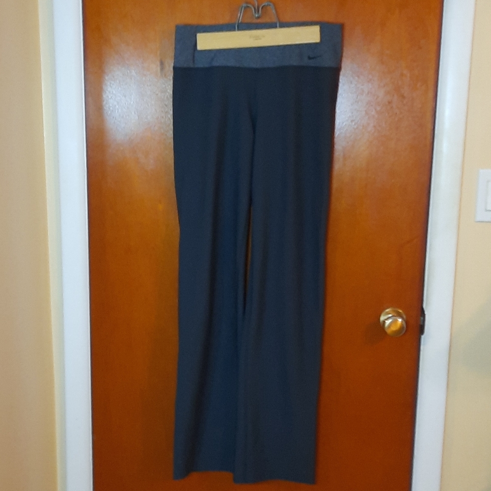 Nike Dri-Fit Bootcut Woman's Yoga Pants NWOT